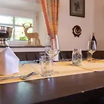 Landgasthof Zur Sonne بيت ريفي 3*